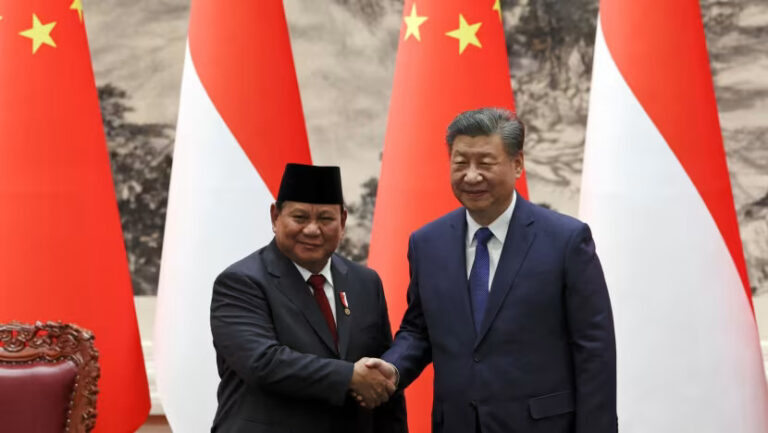 Chinese President Xi Jinping and Indonesian President Prabowo Subianto during President Prabowo’s first diplomatic visit after becoming President of Indonesia.